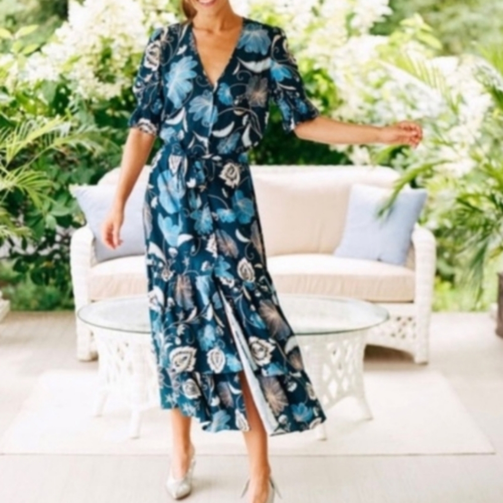Tuckernuck (Size S) Multicolored Floral V-Neck Button Down Front SS Midi Dress
